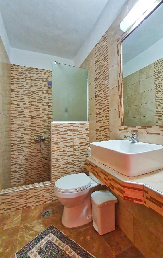 Villa Pirofani Сарти Екстериор снимка